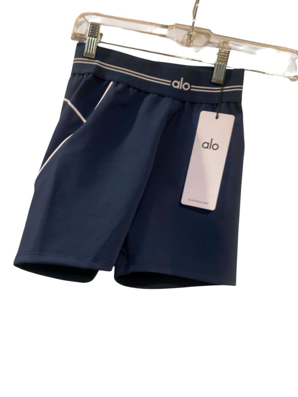 NWT ALO Yoga airbrush high waist heart throb short NAVY Size XXS